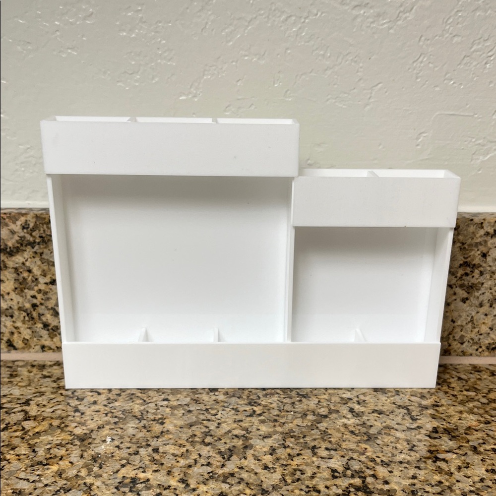 White Acrylic Straw Organizer